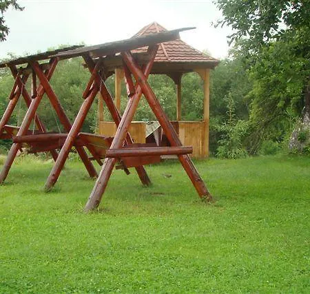 La Bradul Inalt