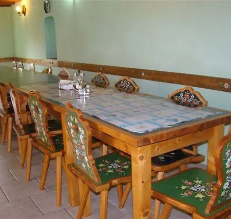 La Bradul Inalt